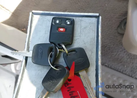 2000 Ford Excursion Limited from USA, damaged, VIN 1FMSU43F6YEB39984